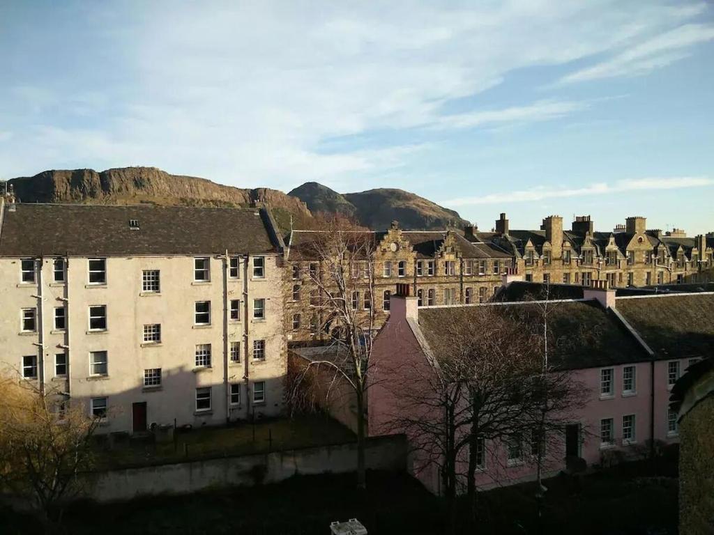 University And Central Edimburgo Exterior foto